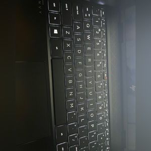 Hp envy, 16gb ram ,Ryzen 5, Radeon gfx